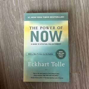 The Power of Now: A Guide to Spiritual Enlightenment Book by Eckhart Tolle